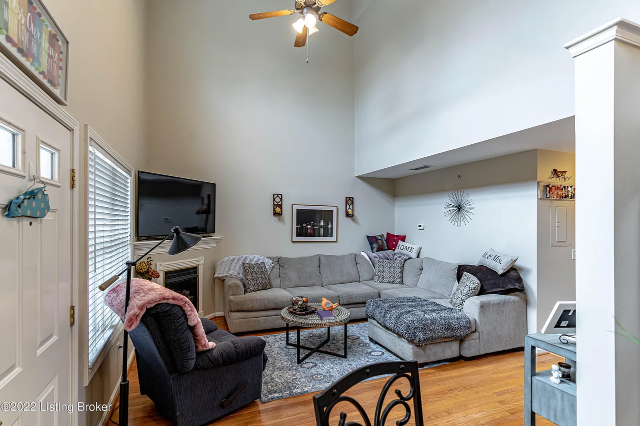 250 Crescent Hill Pl #201 - Photo 2 of 19