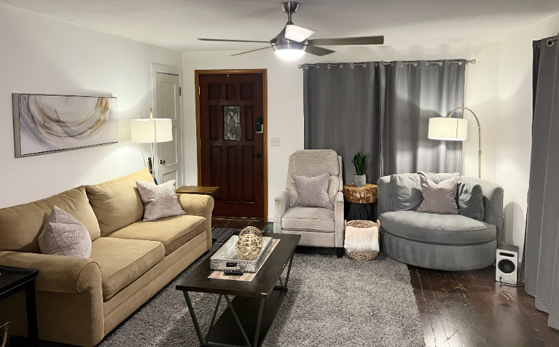 922 N 28th Pl - Photo 3 of 19