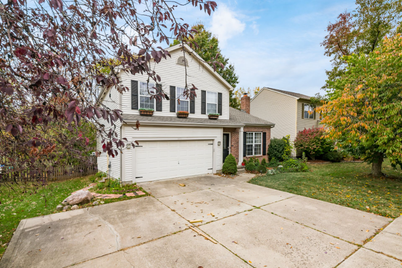 8911 Garrett St - Photo 3 of 50