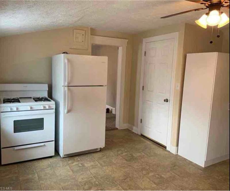 6901 Archmere Ave - Photo 3 of 7