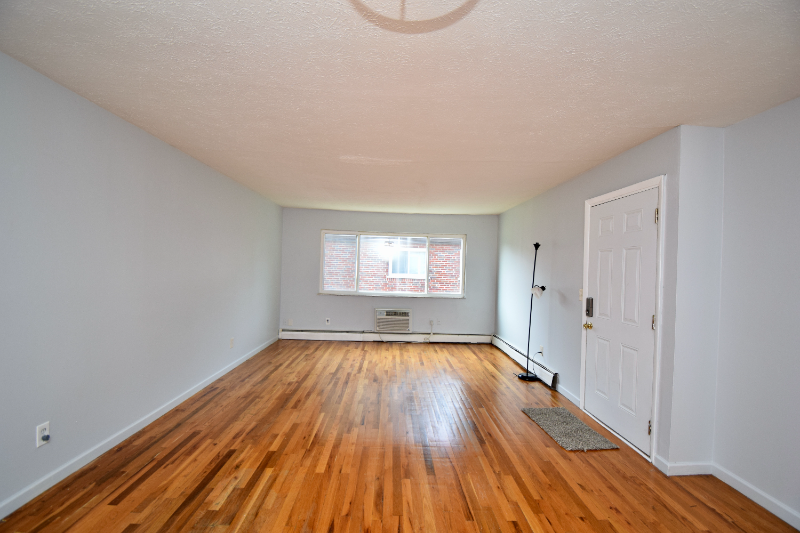 6305 Englewood Ave #3 - Photo 2 of 21