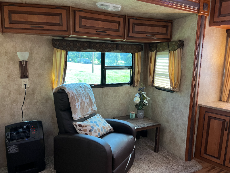 7560 Chelsea Rd - Photo 7 of 26