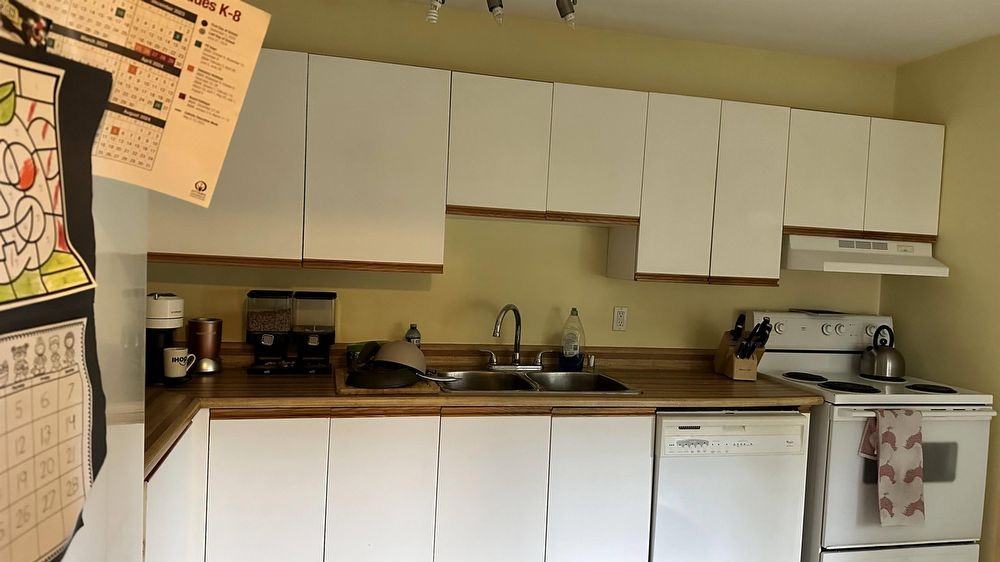 55 Alberni St - Photo 2 of 13