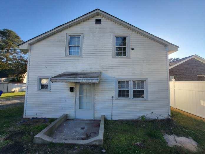707 W Main St #1