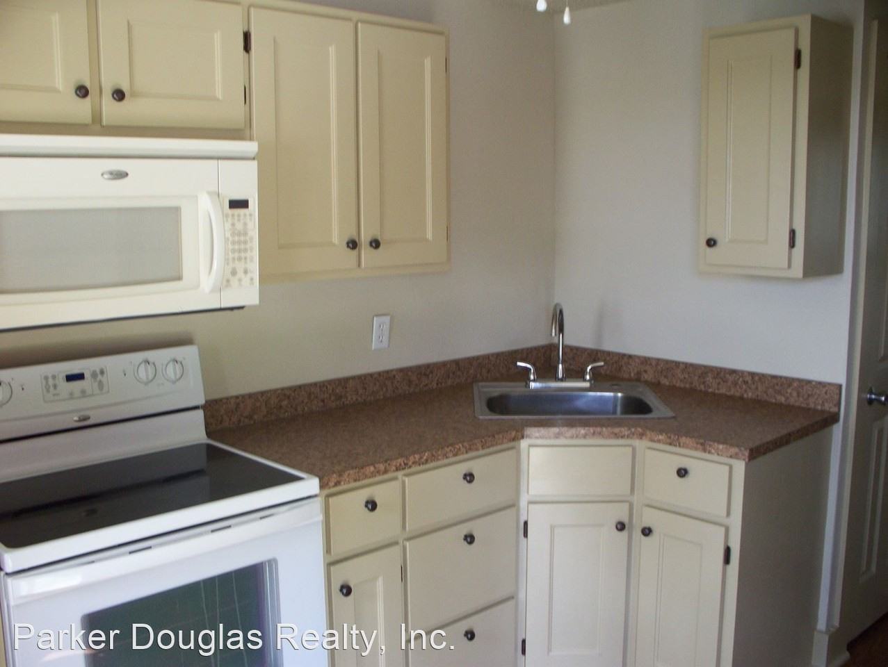 705 South Street - Photo 3 of 7