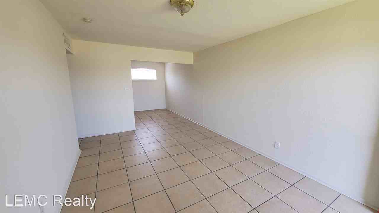 10th Avenue Park Place - Photo 2 of 13