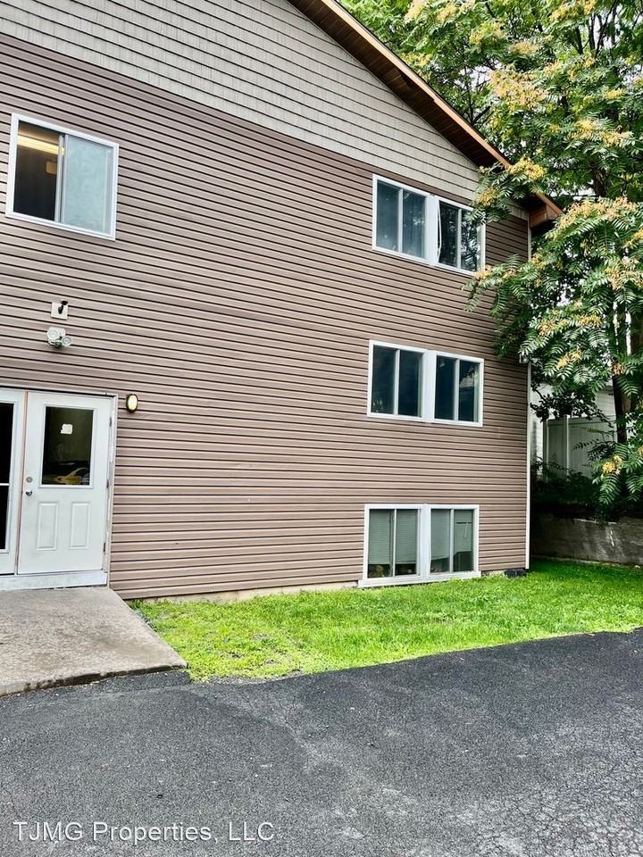 1206 Spring St Apartments in Northside, Syracuse, NY 13208 Zumper