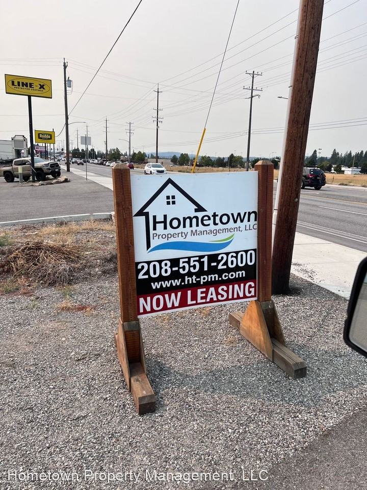 7040 N Government Way - Photo 2 of 2