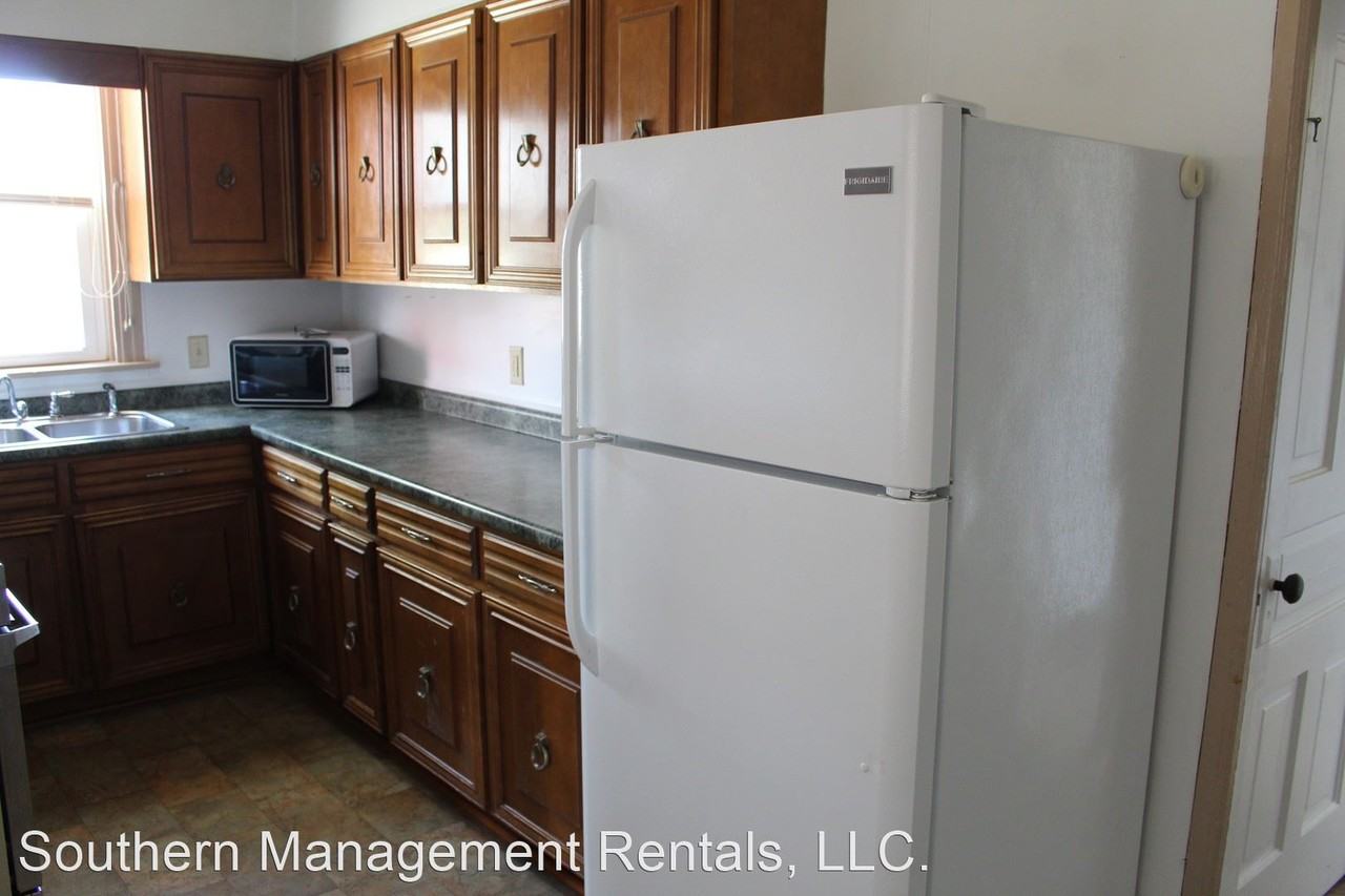 2922 Baltimore Pike - Photo 2 of 8