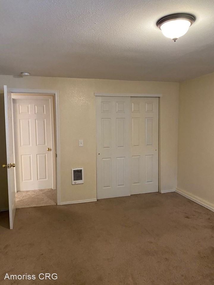 1106 Dry Hollow Rd - Photo 3 of 10