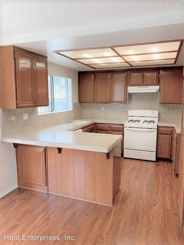 BALBOA VILLAGE 8351 - 8371 BALBOA BLVD. - Photo 2 of 12