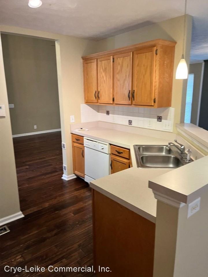 7033 Sugarplum Rd - Photo 3 of 13