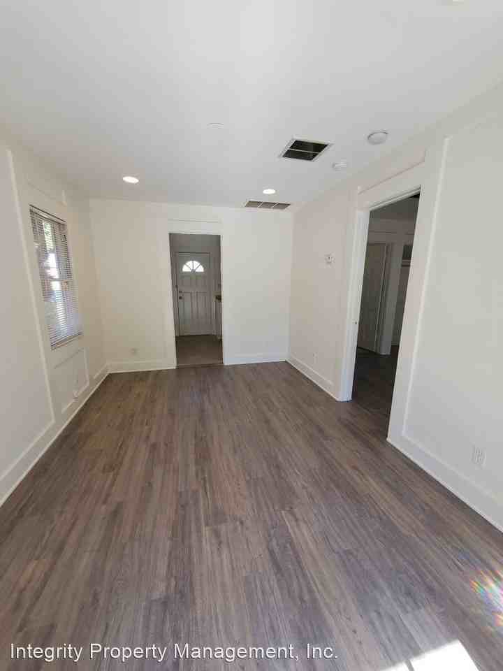 24328 Walnut Steet - Photo 3 of 8