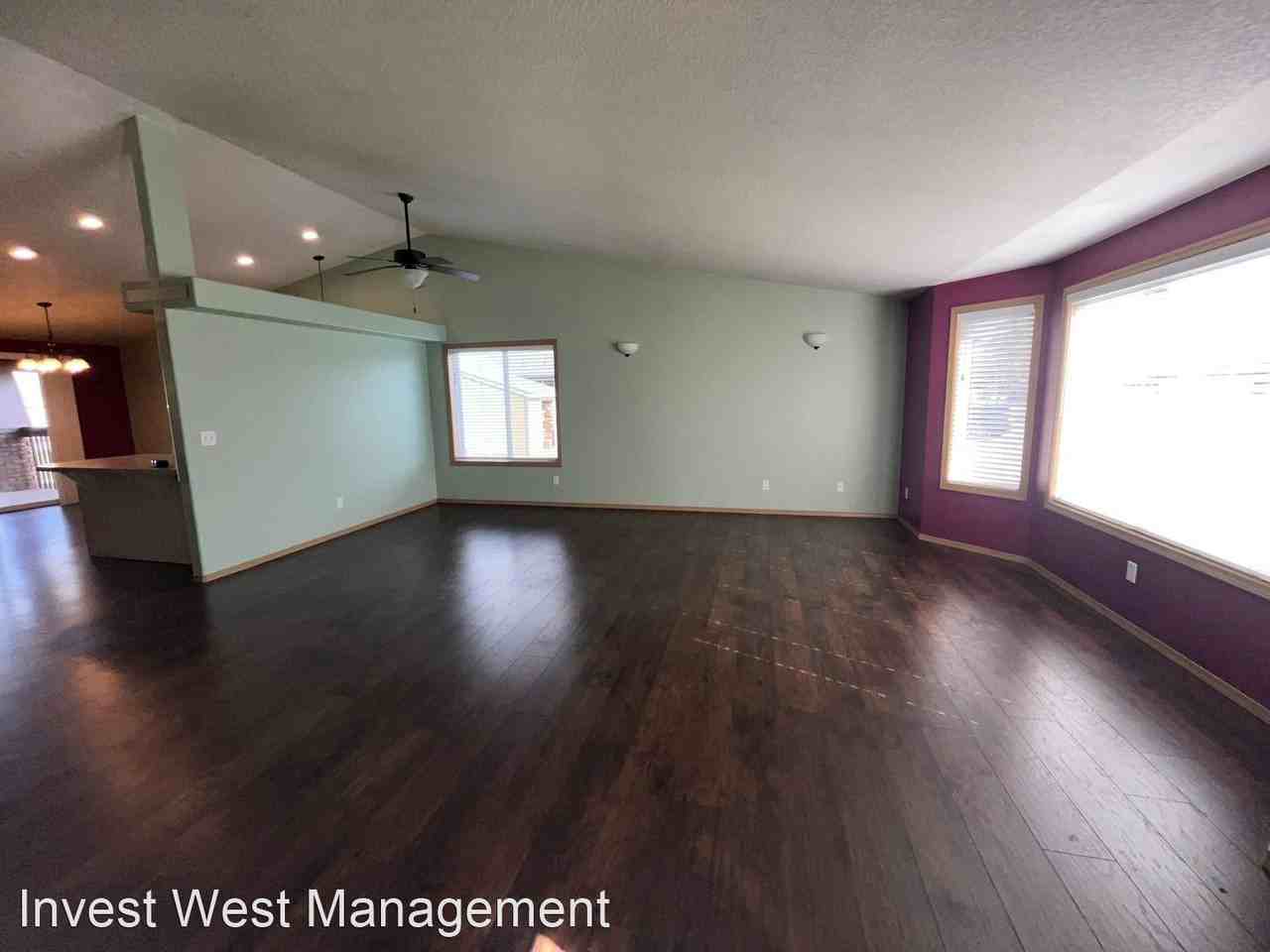 402 E Valley St - Photo 3 of 26