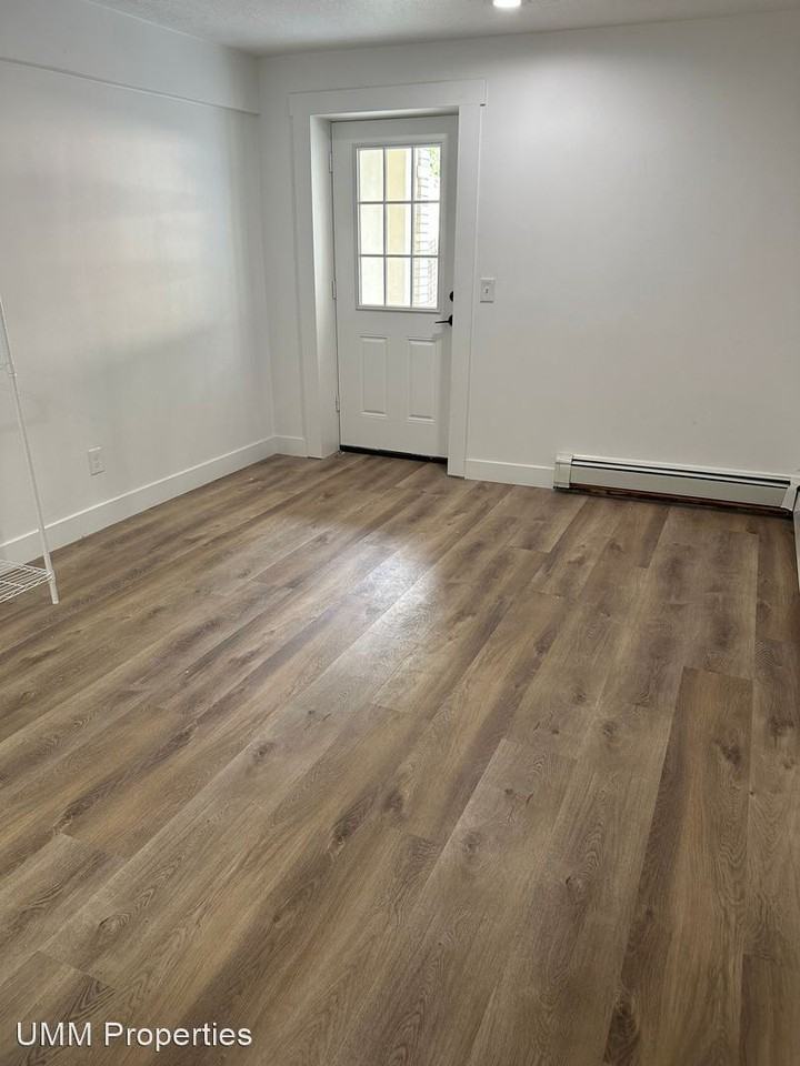 Park Spring Apartments by U campus - Photo 2 of 38