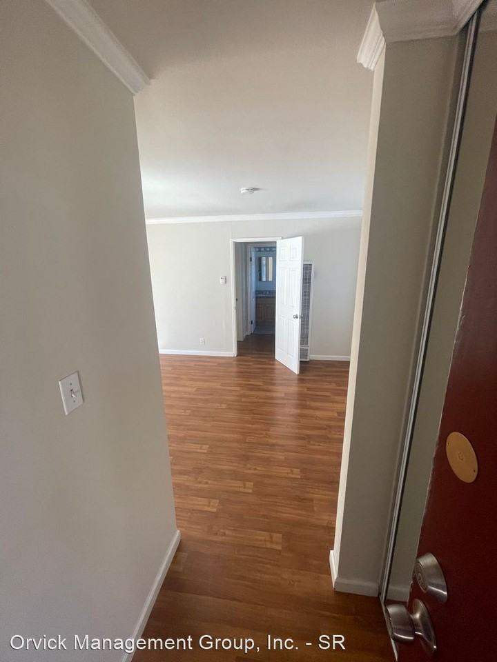 1075 & 1085 Saratoga Avenue - Photo 2 of 9