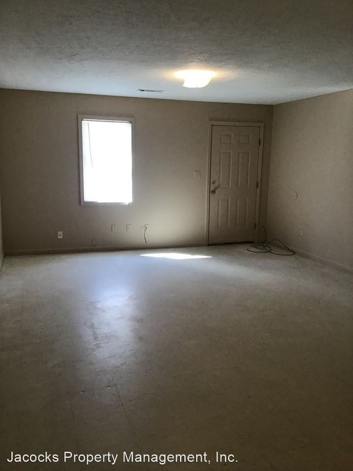 Tina Dr. - Photo 3 of 8