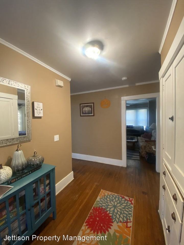 17 Culver Road - Photo 3 of 15