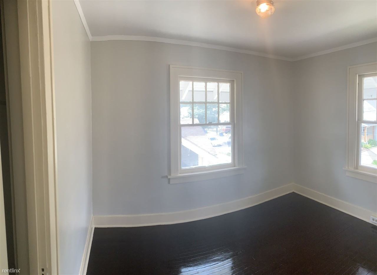 122 Corinne St Sw - Photo 3 of 8