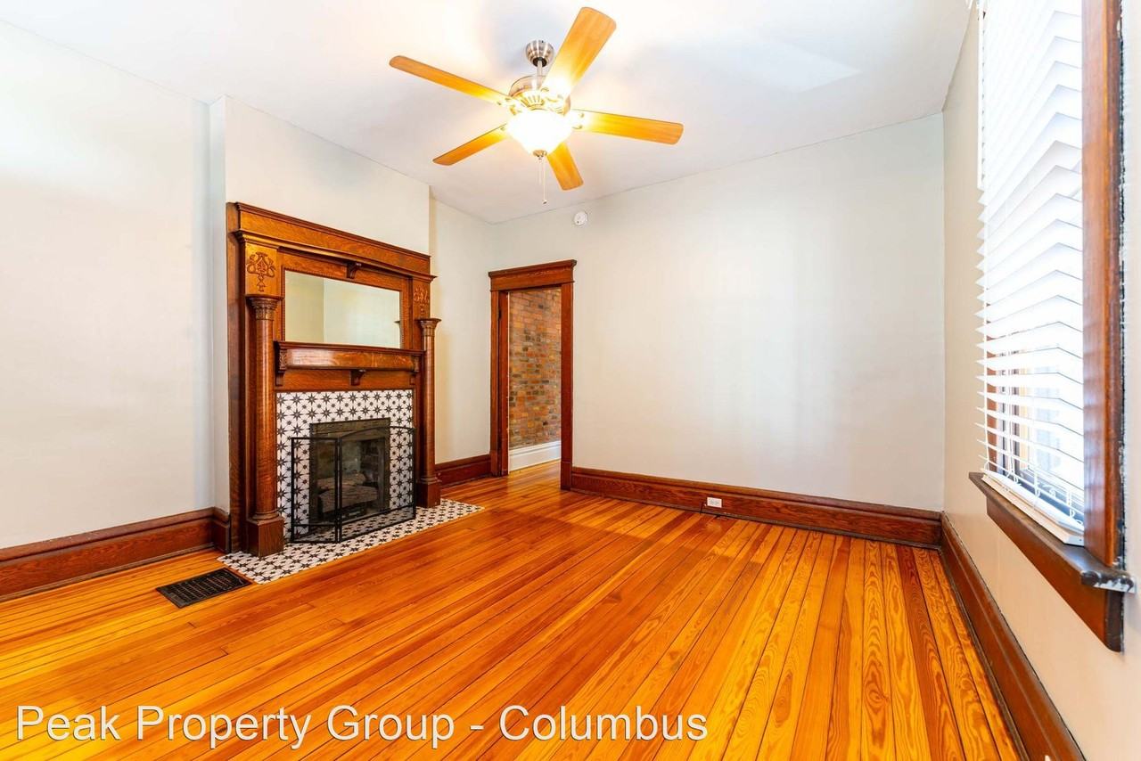 557 S 6th St - Photo 3 of 38