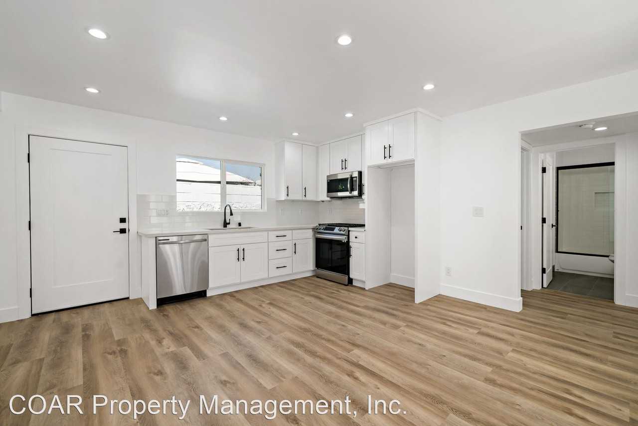 4723 Albury Avenue - Photo 2 of 8