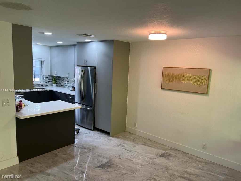 3464 Nw 99th Way #3464 - Photo 2 of 25