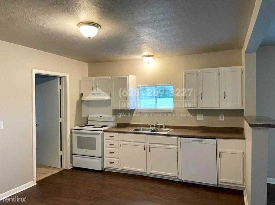 809 19th St - Photo 2 of 13