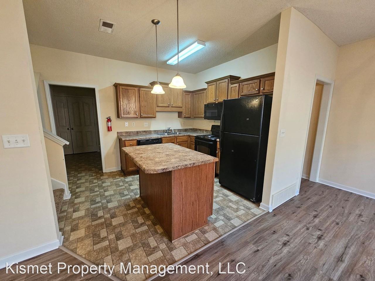 4961 Indian Walk Ln - Photo 3 of 16