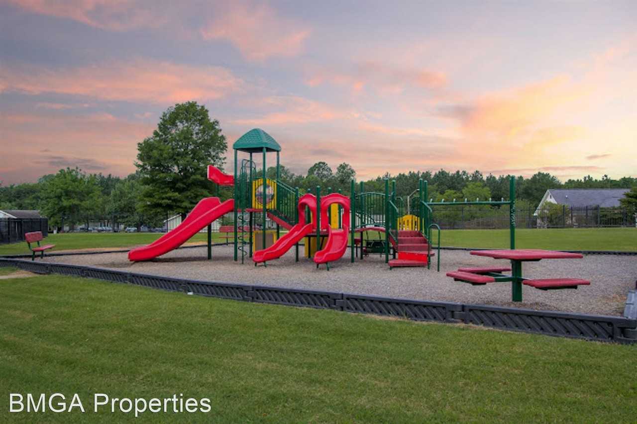 751 Glencross Dr - Photo 2 of 27