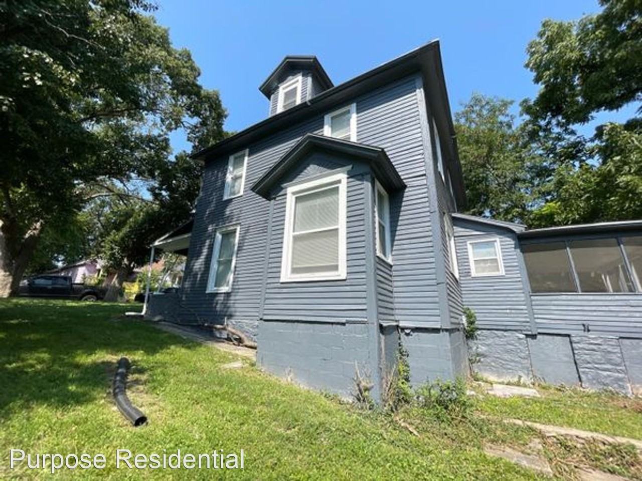 2435 Chelsea Ave - Photo 2 of 10