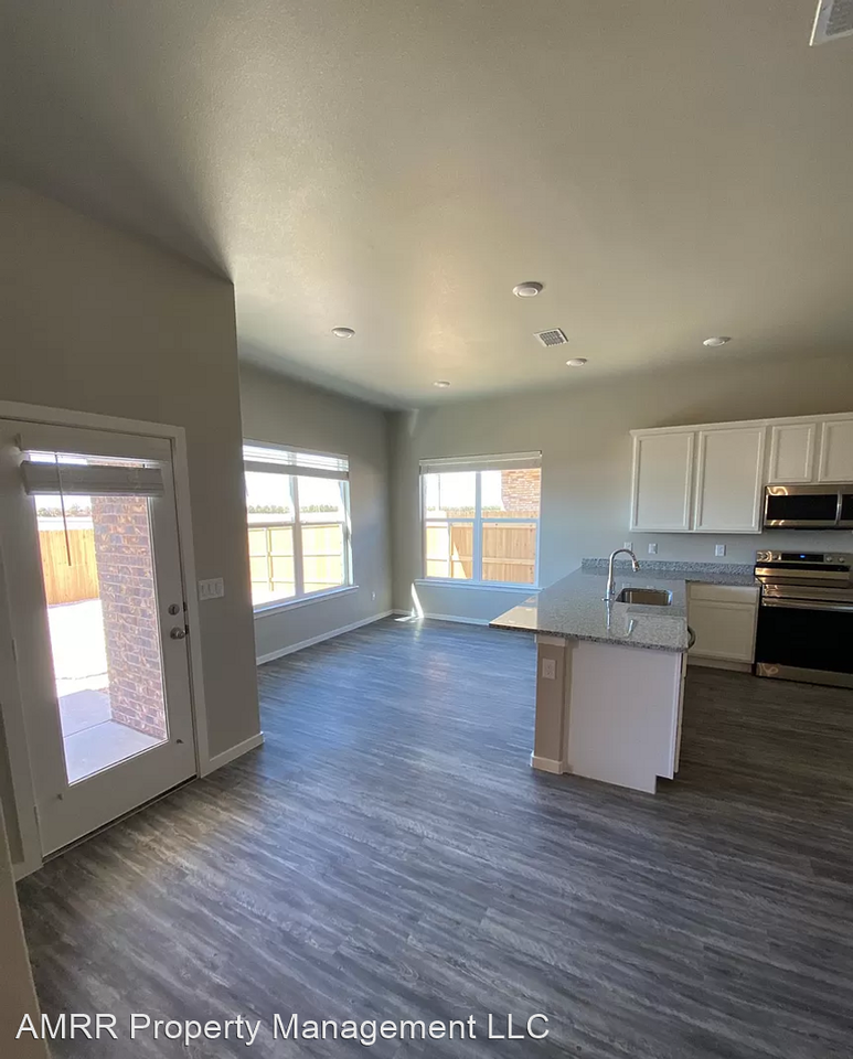 1904 Kirksey Ave - Photo 2 of 16