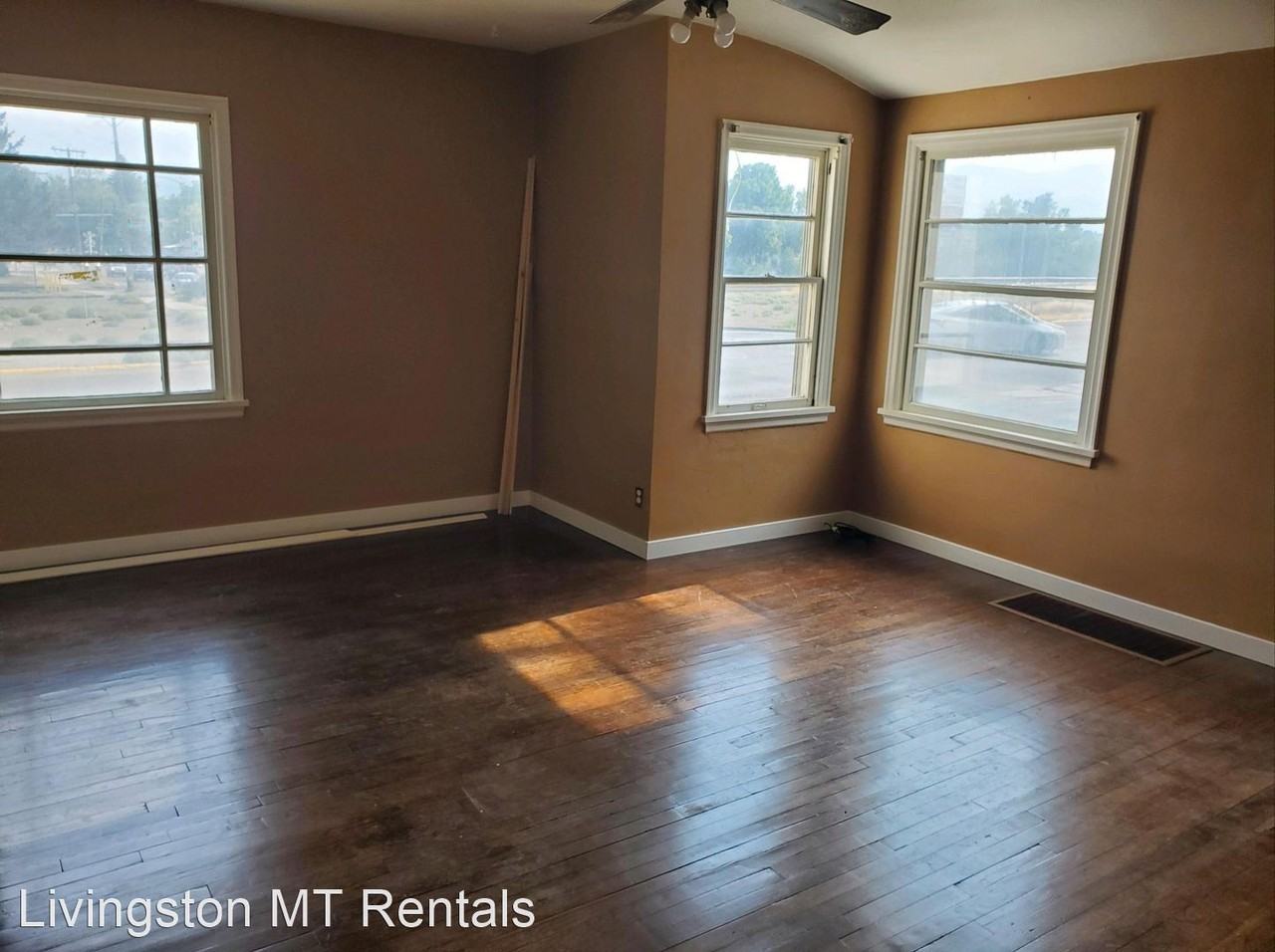 302 N 5th St - Photo 3 of 12