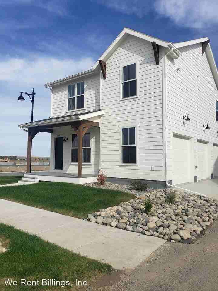 1585 St George Blvd - Photo 2 of 13