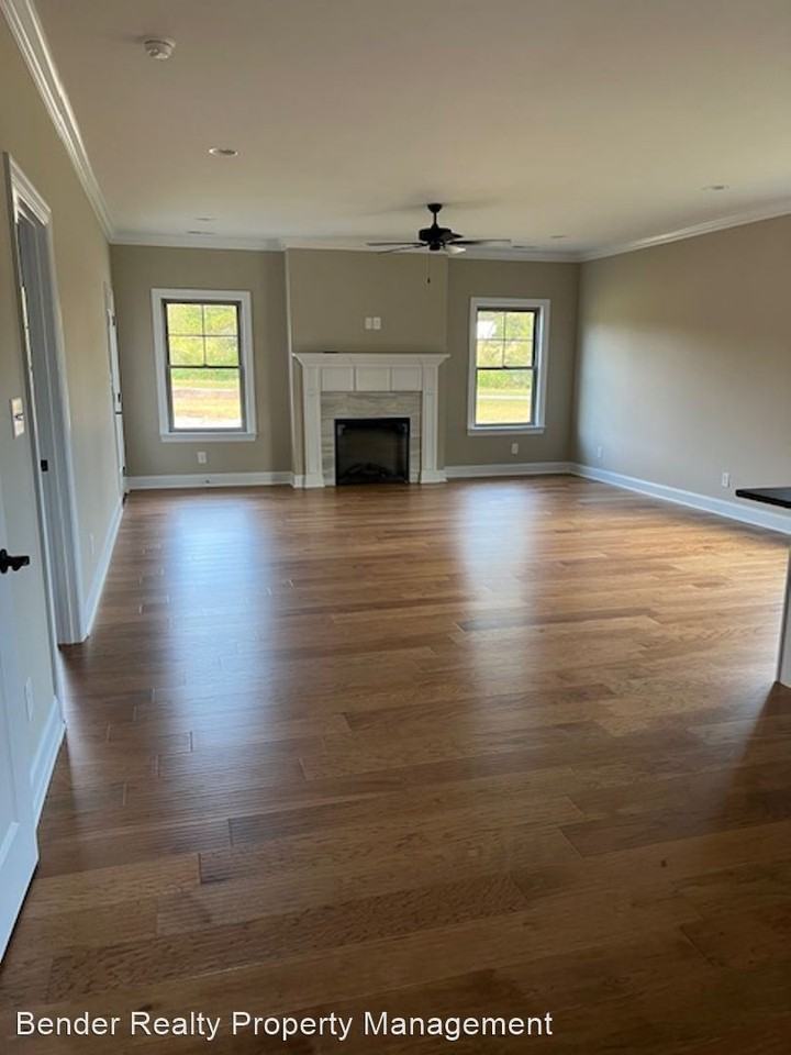 3015 Parkstone Pt Nw - Photo 3 of 15