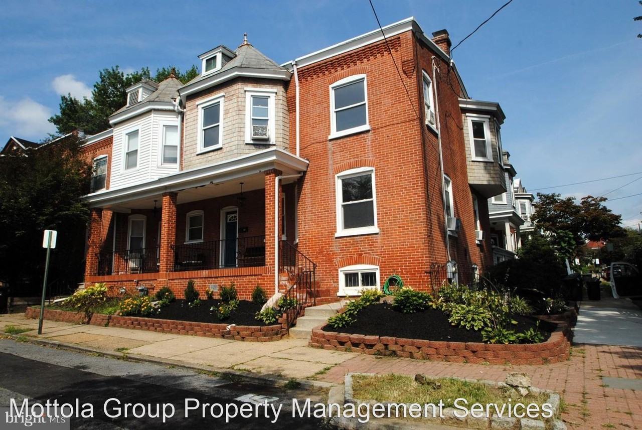 1909 N Jefferson St - Photo 2 of 26