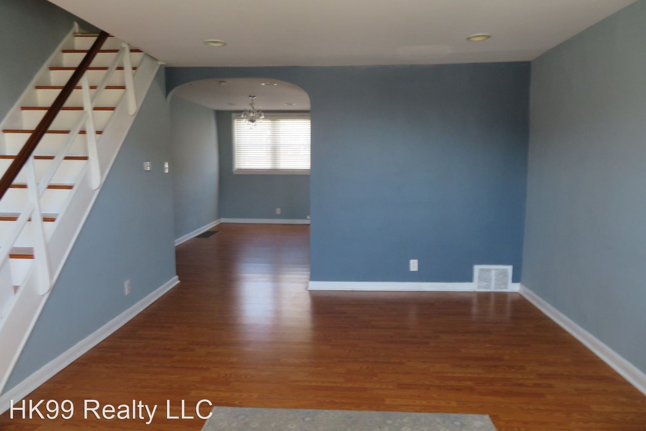 6812 Revere St - Photo 2 of 11