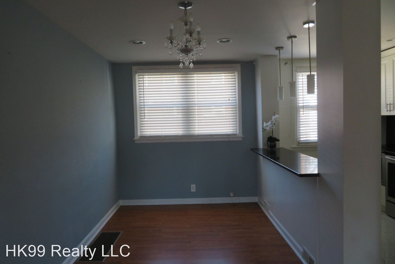 6812 Revere St - Photo 3 of 11