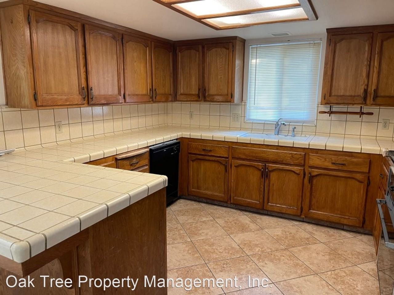 238 S Fairbanks Ave - Photo 3 of 13