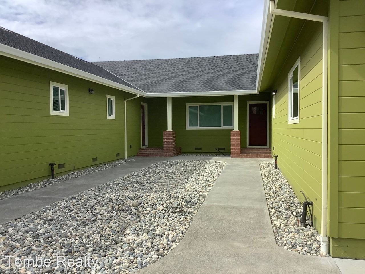 129 Ursuline Rd - Photo 2 of 15