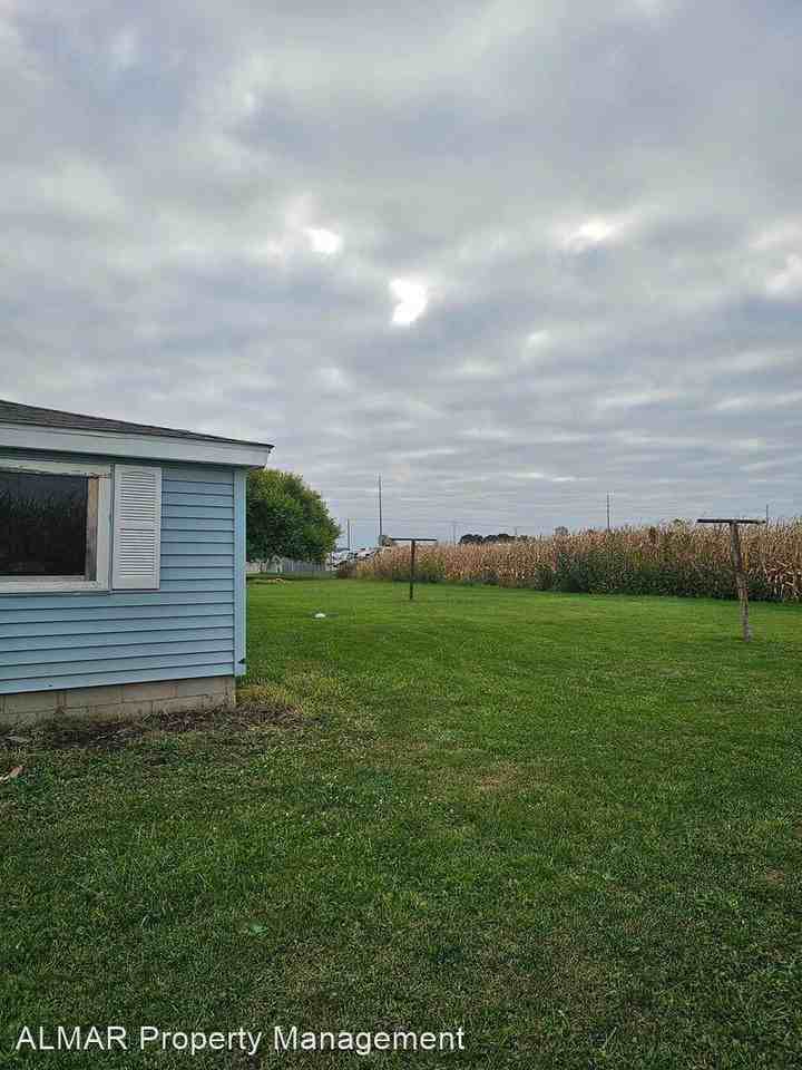 11871 Township Road 114 - Photo 2 of 18