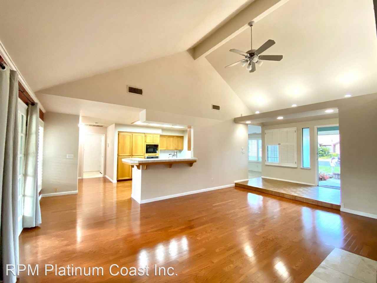 672 W Ellery Ave - Photo 2 of 26