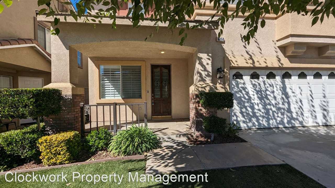 6050 Hilton Head Ln - Photo 2 of 31