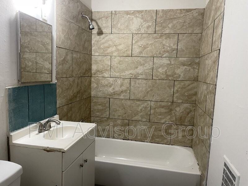 3312 Se Girard St - Photo 2 of 12