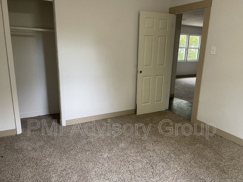 3312 Se Girard St - Photo 3 of 12