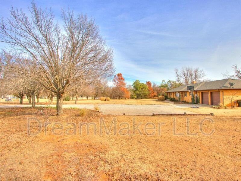 2827 W Grand Ave - Photo 2 of 45