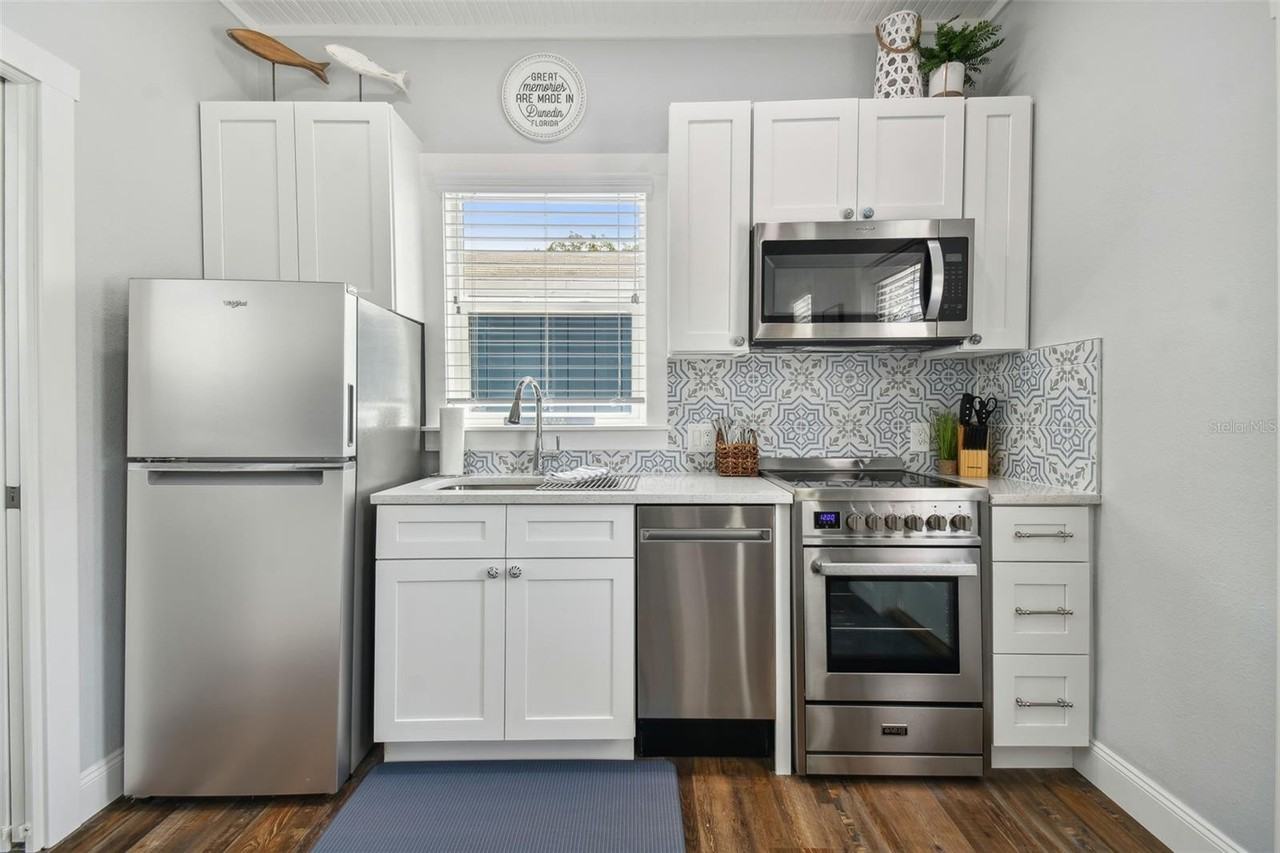 602 1/2 Skinner Blvd - Photo 4 of 27