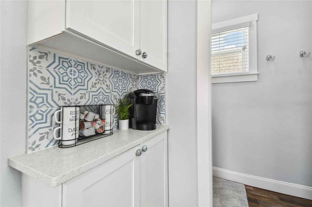 602 1/2 Skinner Blvd - Photo 5 of 27