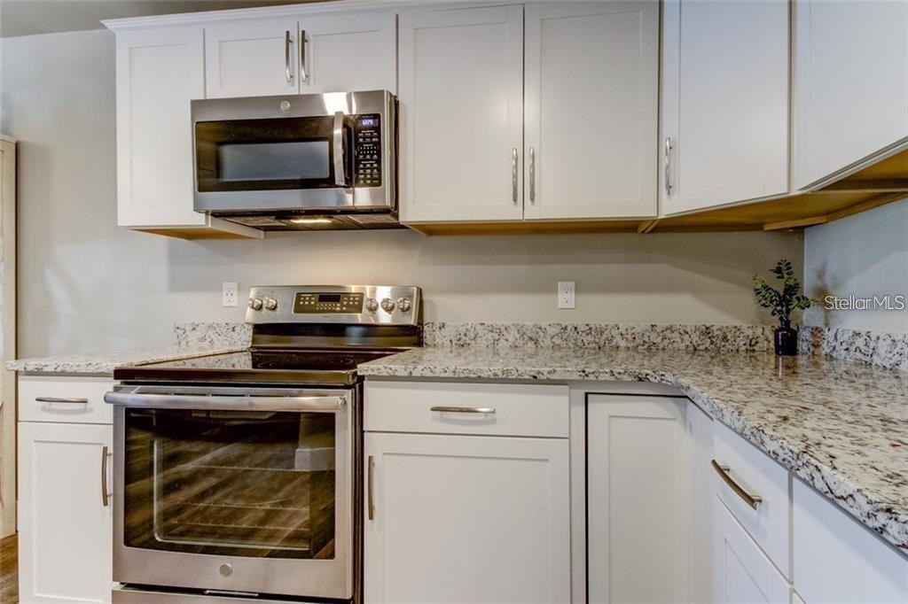 51 Island Way #103 - Photo 6 of 40