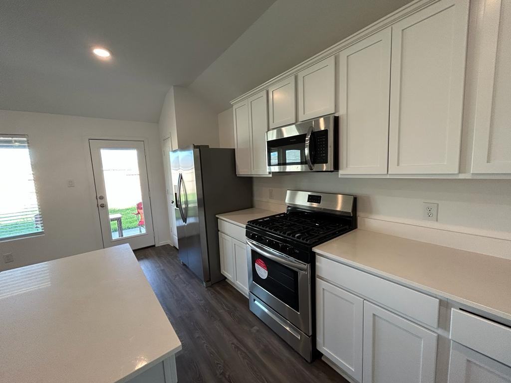 7410 Hillside Arbor Dr - Photo 7 of 21