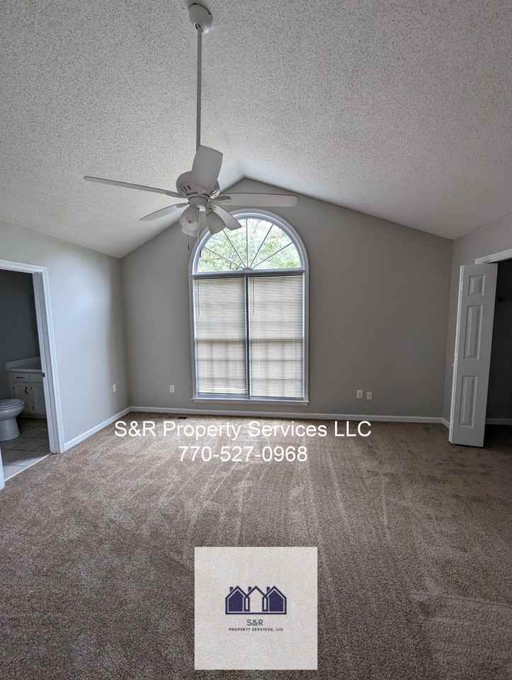 5242 Cherry Hill Ln - Photo 2 of 12